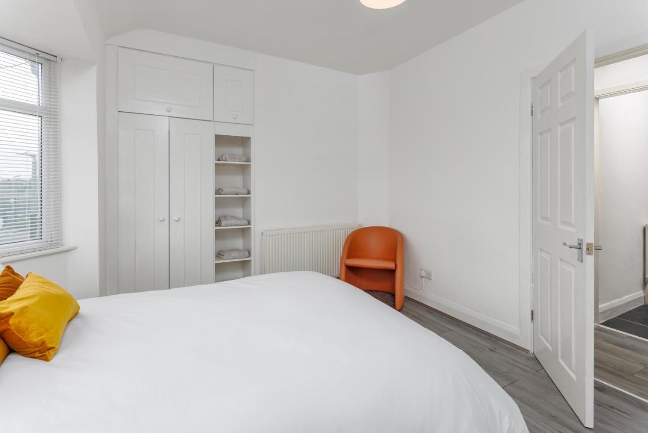 The Empress 2 Bed Terraced House Apartment ลิเวอร์พูล ภายนอก รูปภาพ